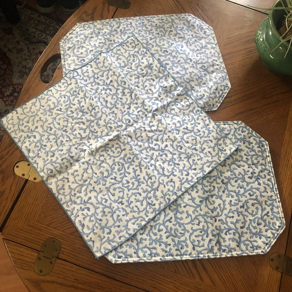 Vintage Blue & White Placements